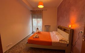 Marconi Rooms And Apartments